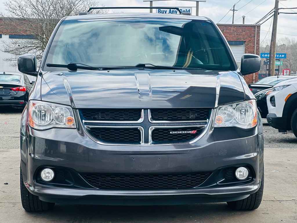 2018 Dodge Grand Caravan Image 2