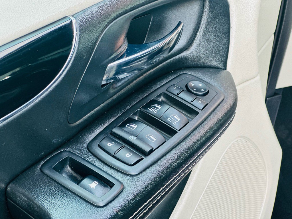 2018 Dodge Grand Caravan Image 11