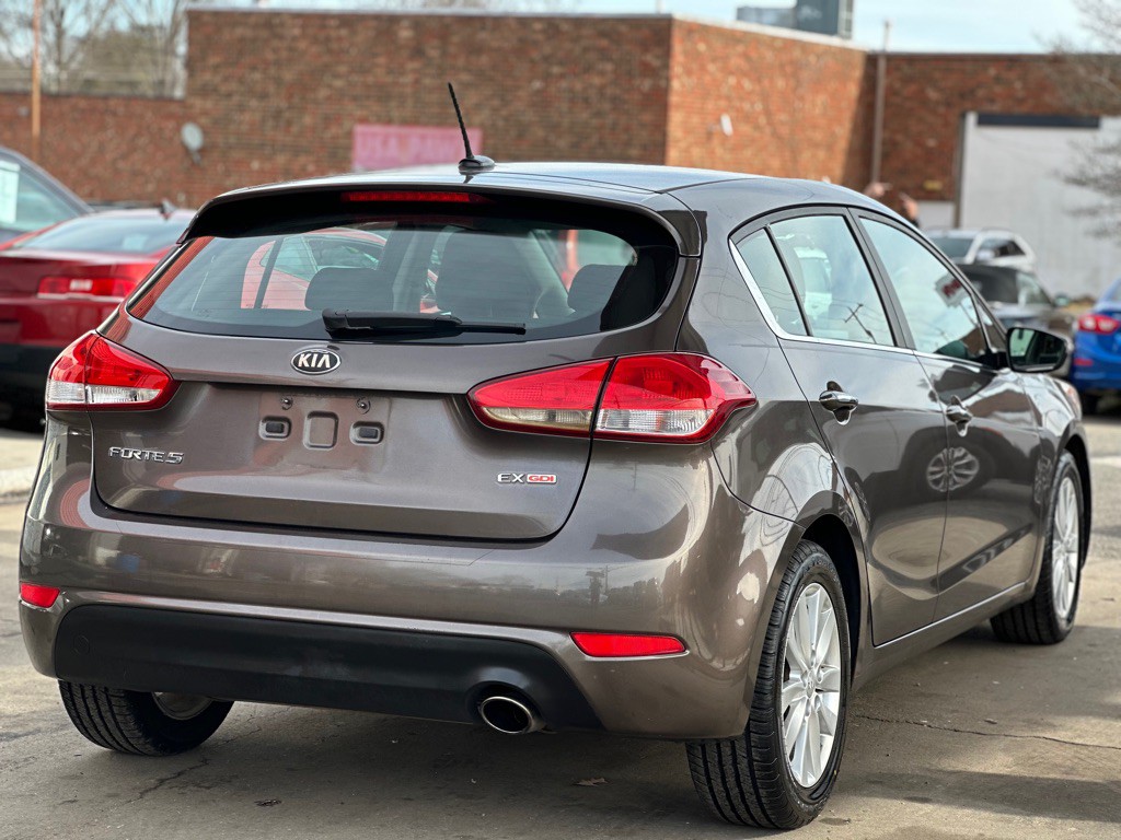 2015 Kia Forte Image 6