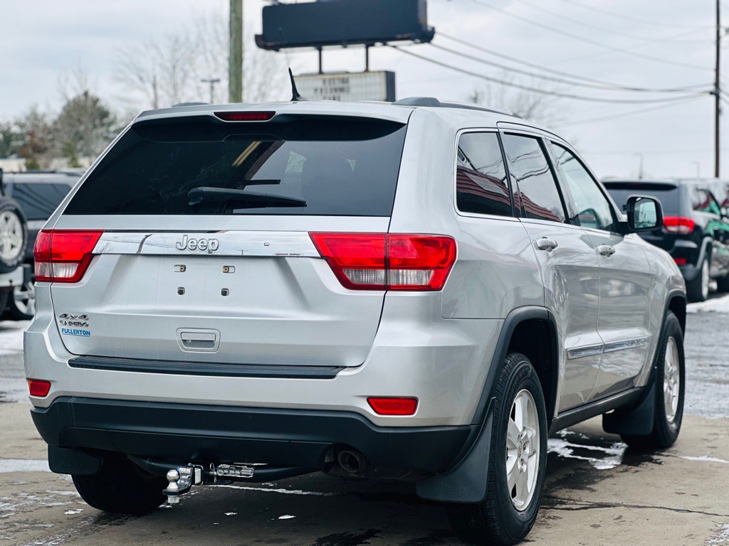 2011 Jeep Grand Cherokee Image 7