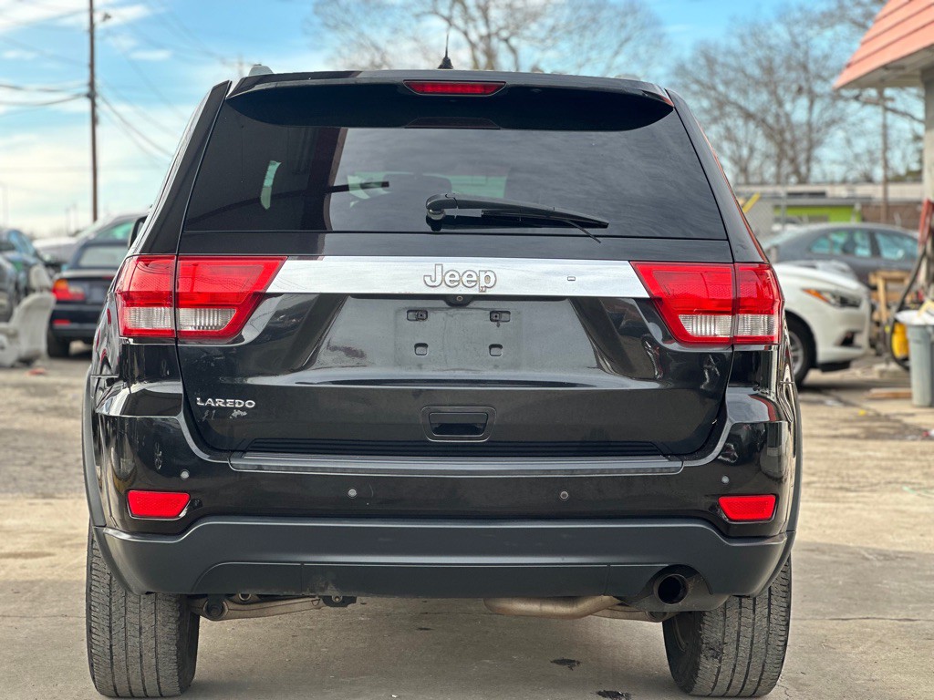 2012 Jeep Grand Cherokee Image 9