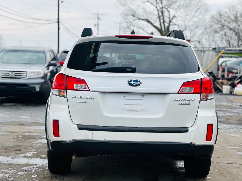 2014 Subaru Outback Image 6