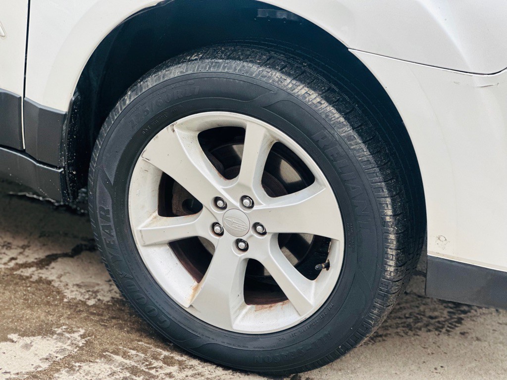 2014 Subaru Outback Image 8