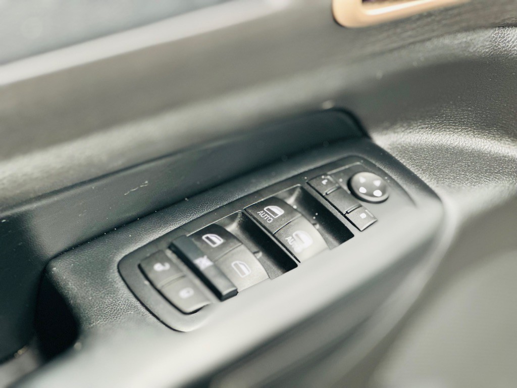 2015 Jeep Grand Cherokee Image 14