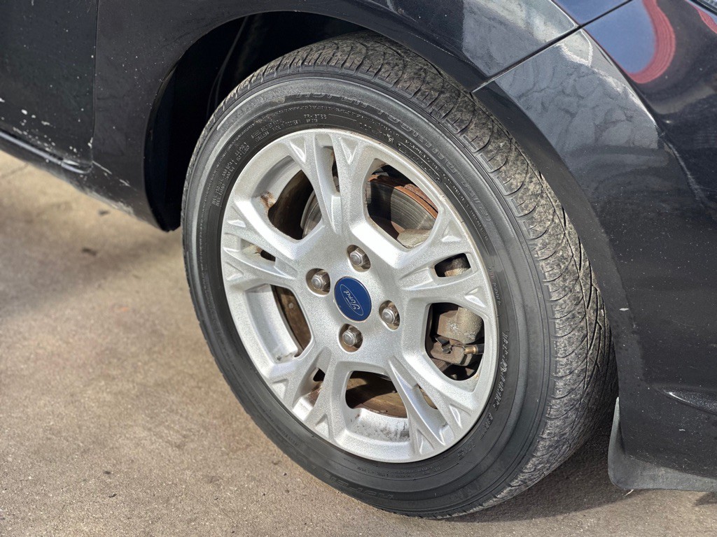 2015 Ford Fiesta Image 4