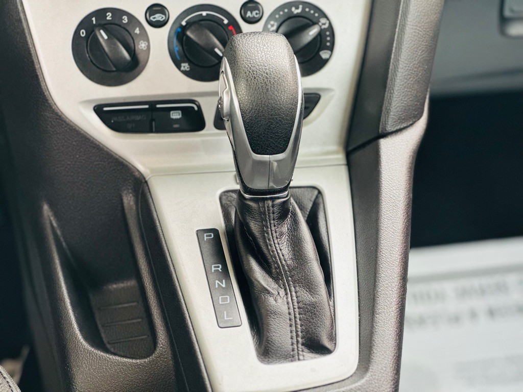 2014 Ford Focus Image 10