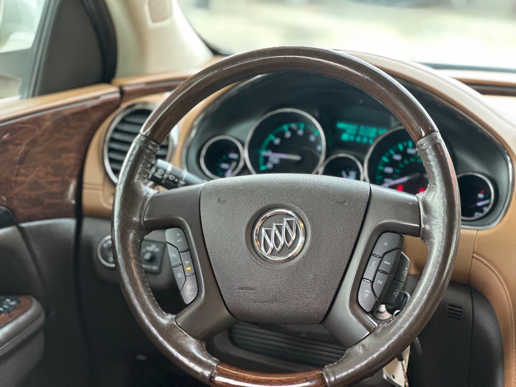 2015 Buick Enclave Image 10