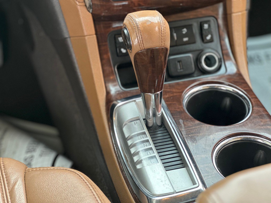 2015 Buick Enclave Image 11