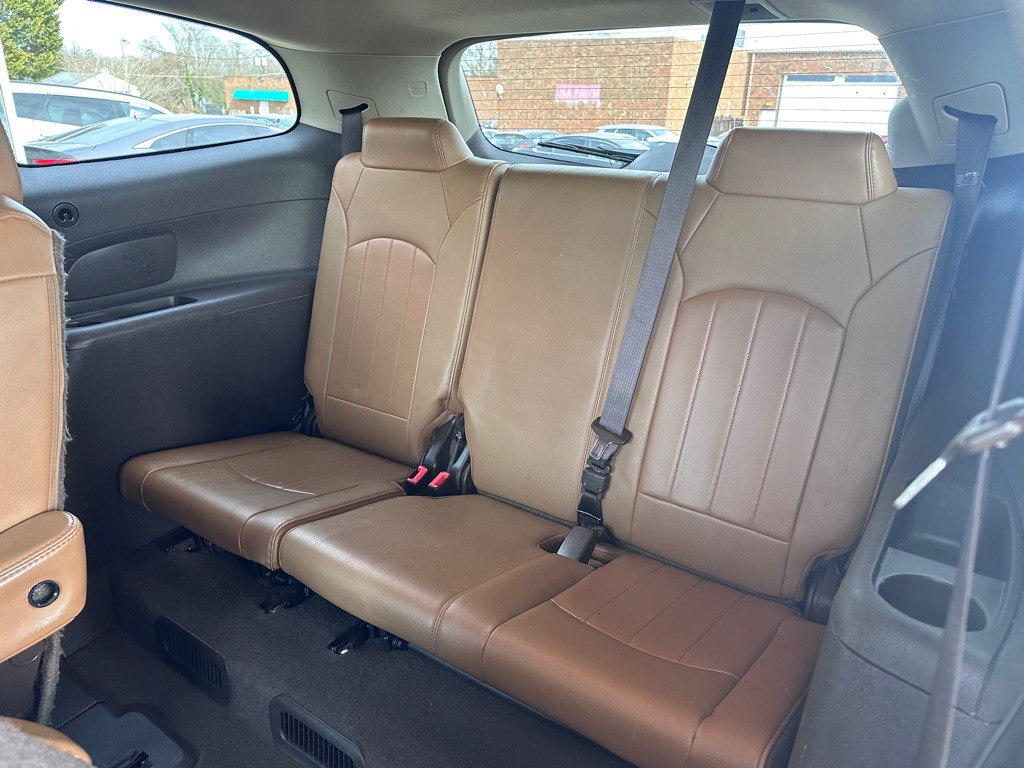 2015 Buick Enclave Image 19