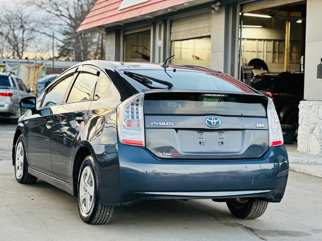 2010 Toyota Prius Image 8