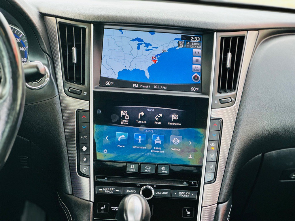 2015 INFINITI Q50 Image 12