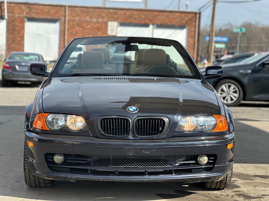 2003 BMW 3 Series Image 3