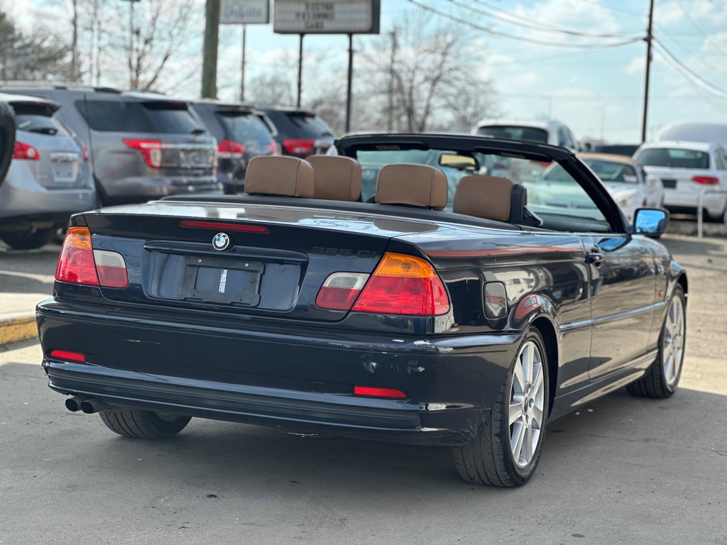 2003 BMW 3 Series Image 6