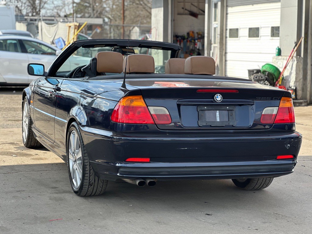 2003 BMW 3 Series Image 8