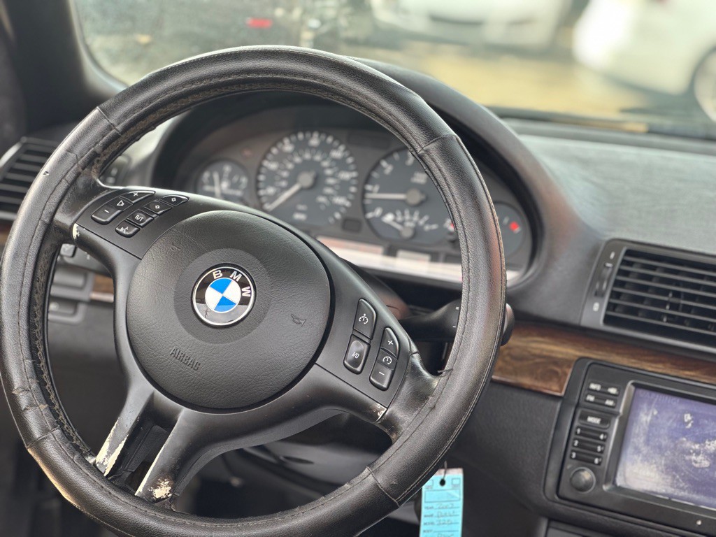 2003 BMW 3 Series Image 13