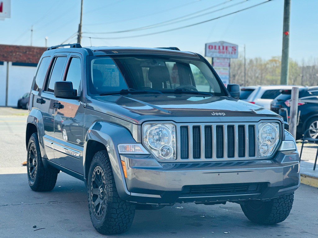 2012 Jeep Liberty Image 4