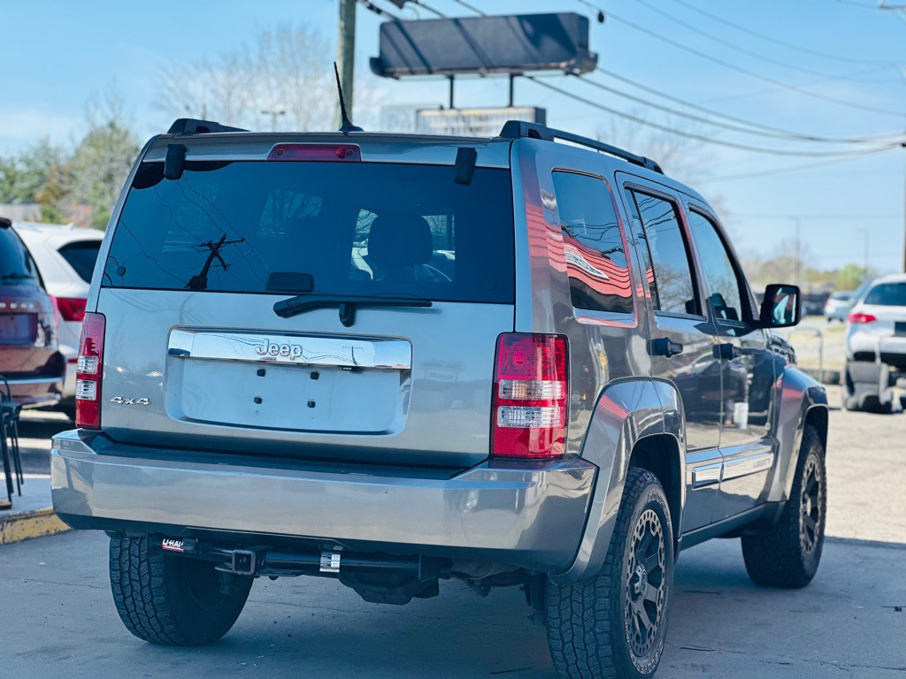 2012 Jeep Liberty Image 7
