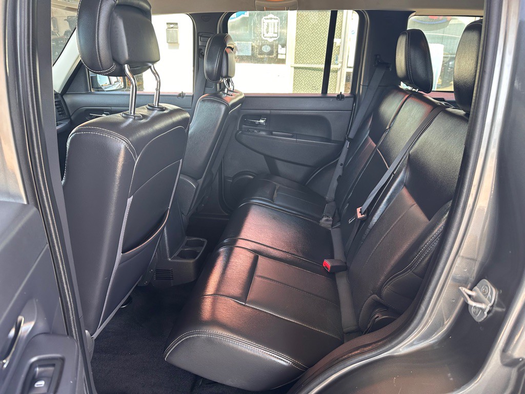 2012 Jeep Liberty Image 16