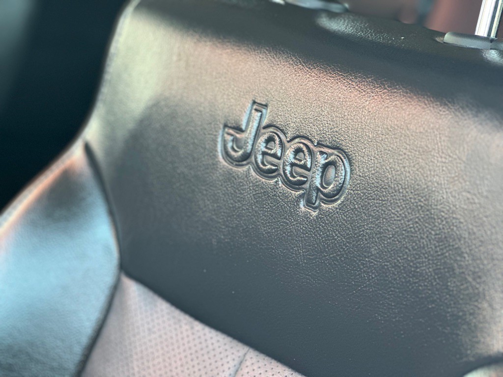 2012 Jeep Liberty Image 17