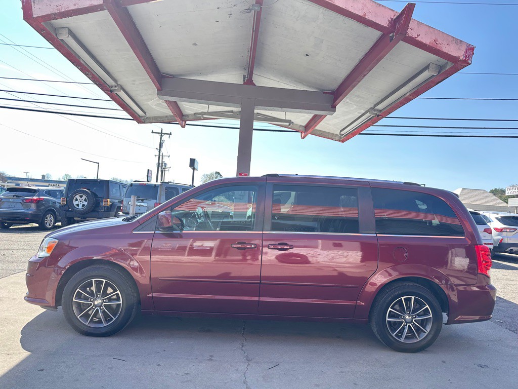2017 Dodge Grand Caravan Image 9