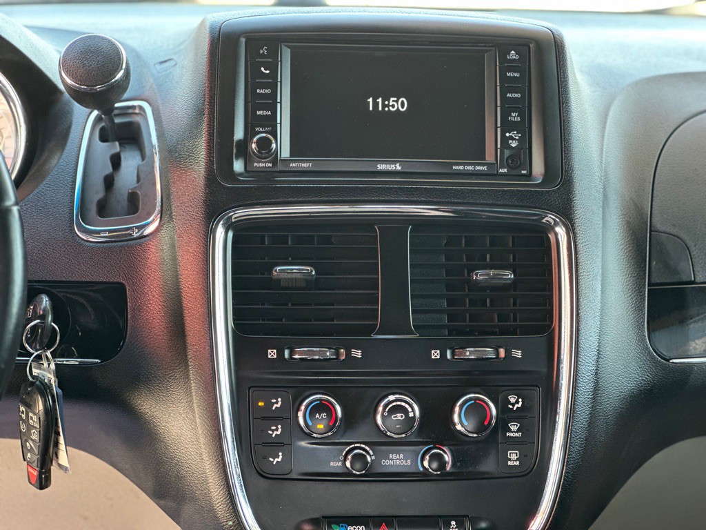 2017 Dodge Grand Caravan Image 13