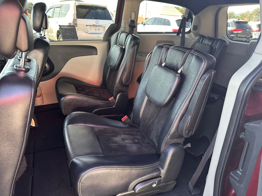 2017 Dodge Grand Caravan Image 16