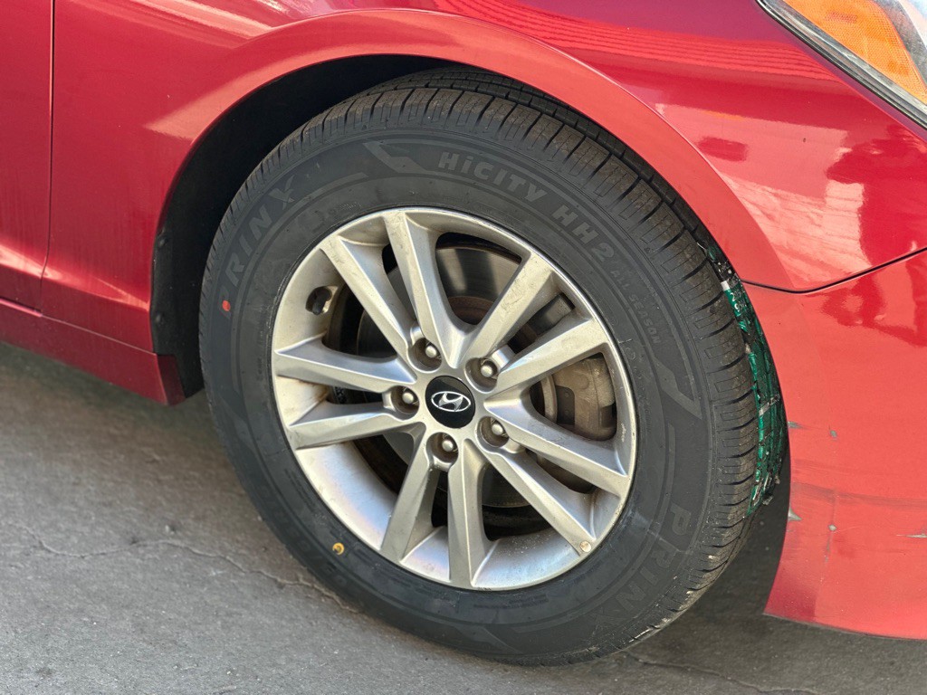 2016 Hyundai Sonata Image 5