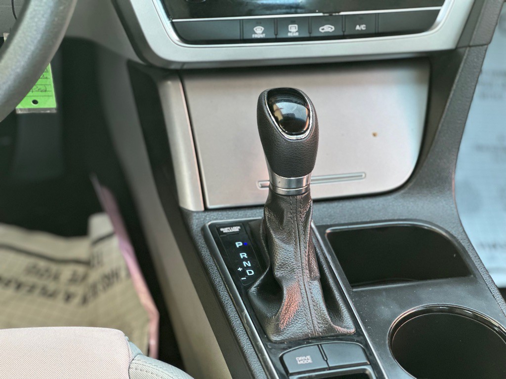 2016 Hyundai Sonata Image 12