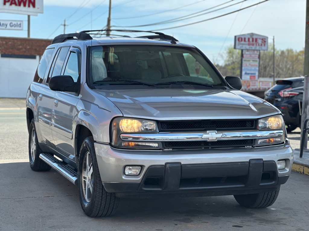 2005 Chevrolet Trailblazer Image 1