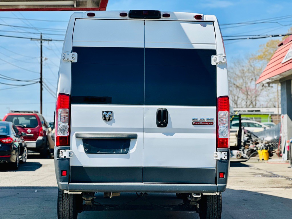 2017 RAM Promaster Image 7