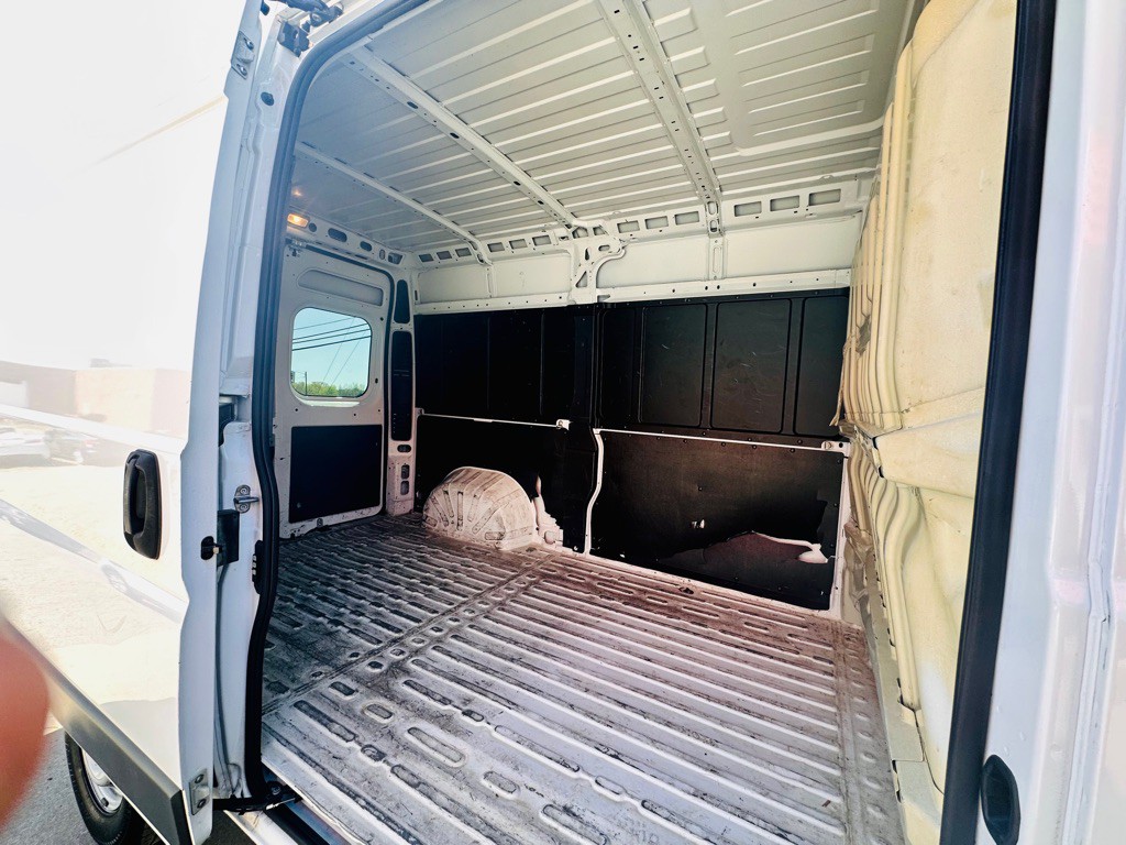 2017 RAM Promaster Image 19