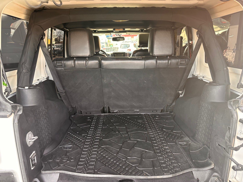 2015 Jeep Wrangler Unlimited Image 17