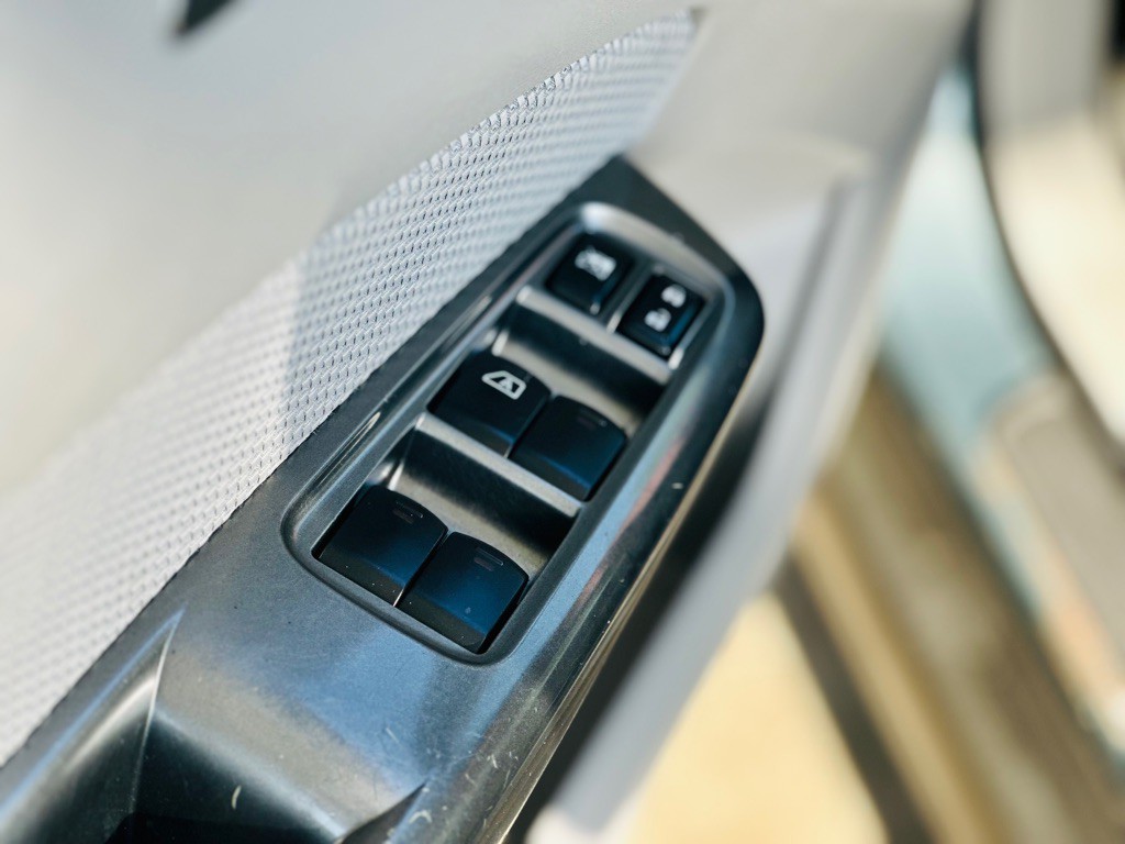 2013 Subaru Forester Image 12