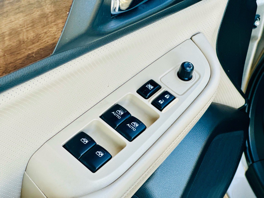 2015 Subaru Outback Image 13
