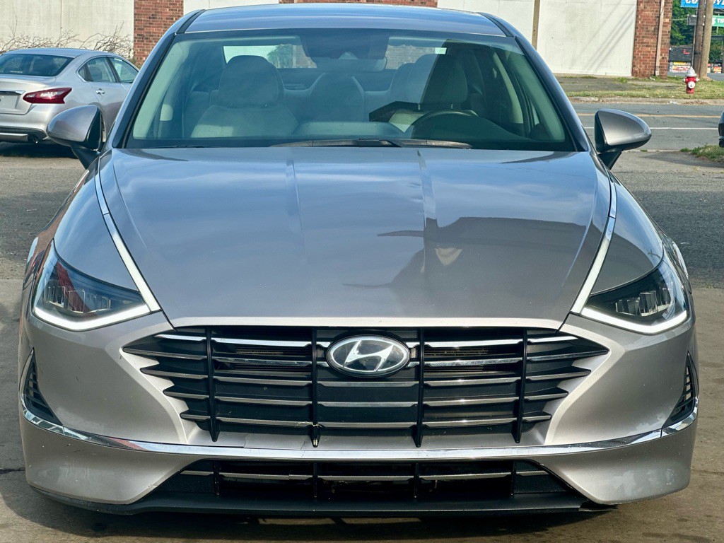 2021 Hyundai Sonata Image 2