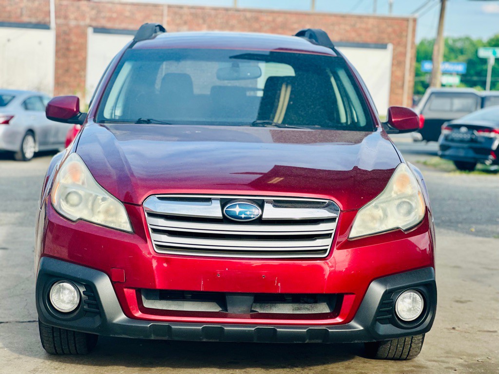 2013 Subaru Outback Image 2