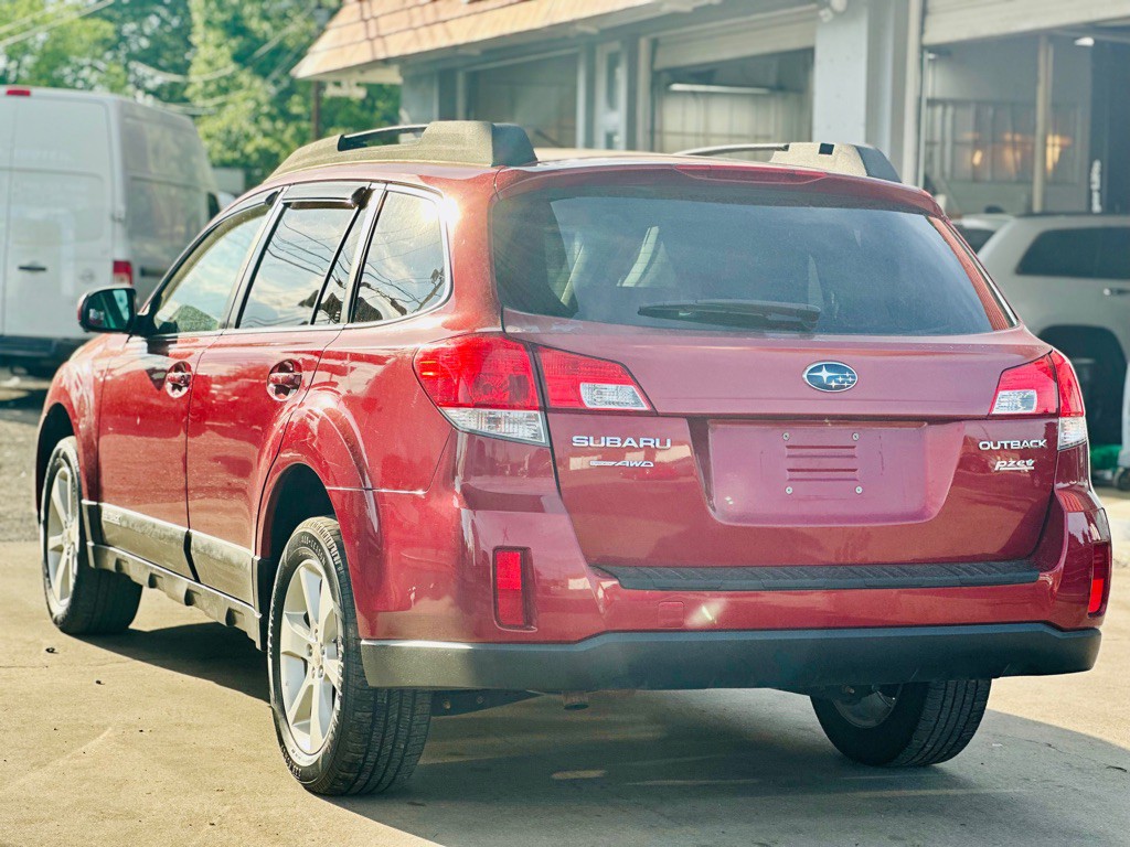 2013 Subaru Outback Image 7