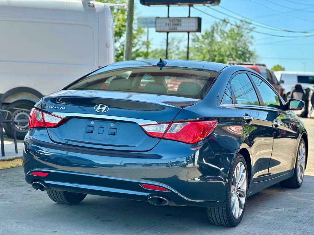 2012 Hyundai Sonata Image 5