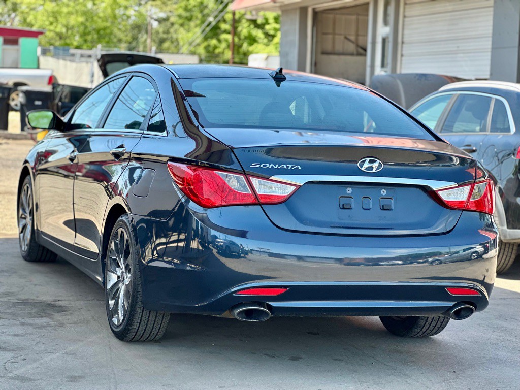 2012 Hyundai Sonata Image 8