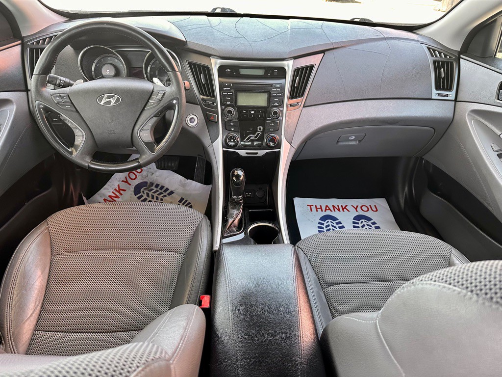 2012 Hyundai Sonata Image 15