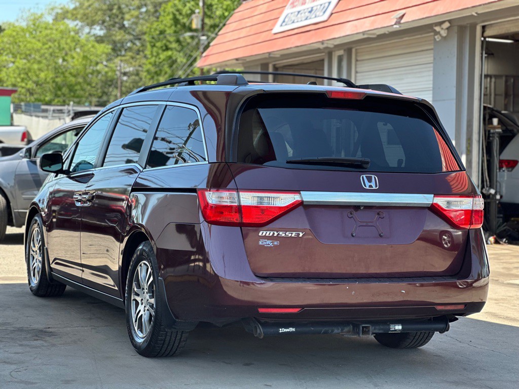 2013 Honda Odyssey Image 8