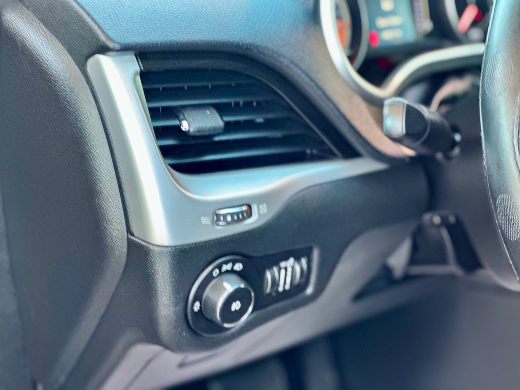 2014 Jeep Cherokee Image 10