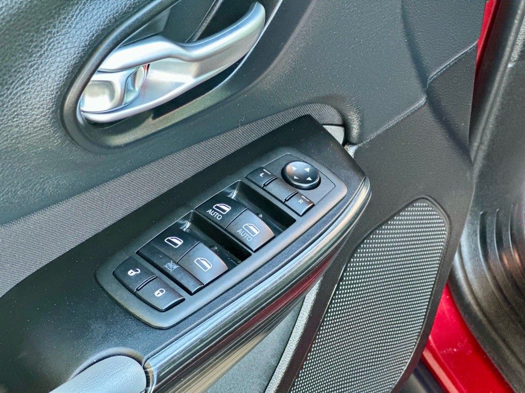 2014 Jeep Cherokee Image 11