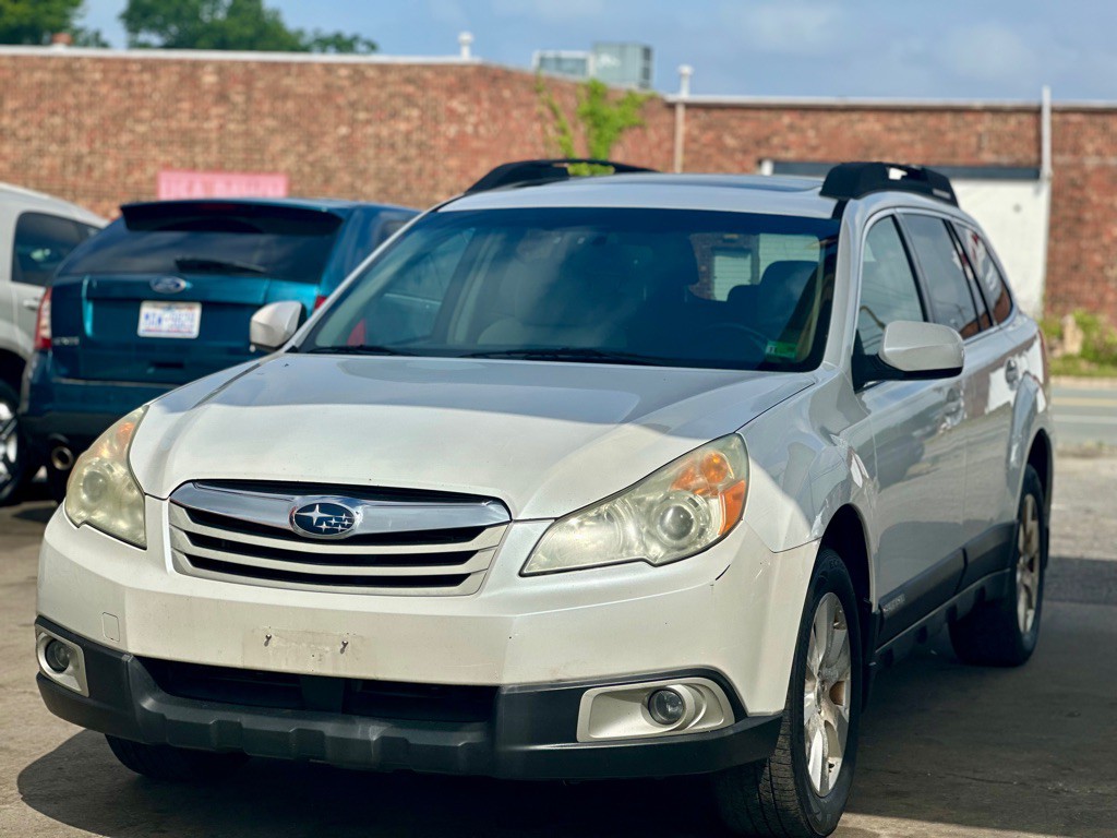 2011 Subaru Outback Image 3