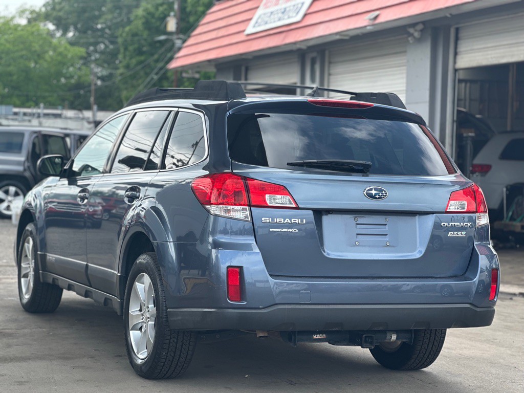 2013 Subaru Outback Image 7