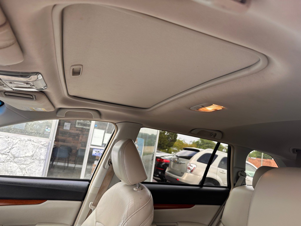 2013 Subaru Outback Image 13