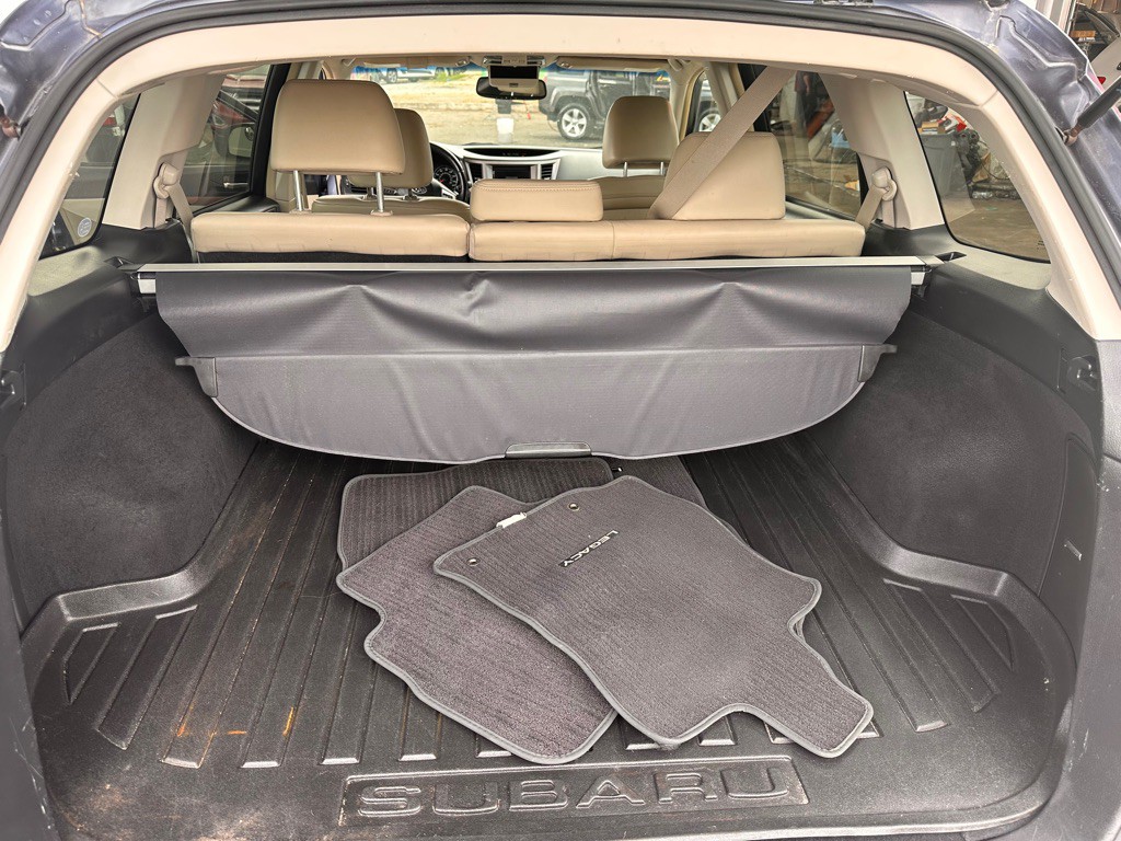 2013 Subaru Outback Image 18