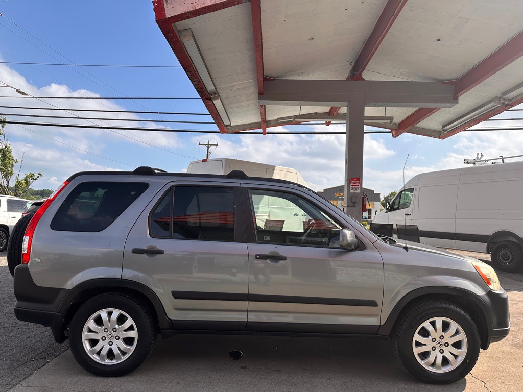 2005 Honda CR-V Image 9
