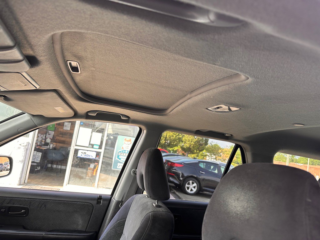 2005 Honda CR-V Image 10