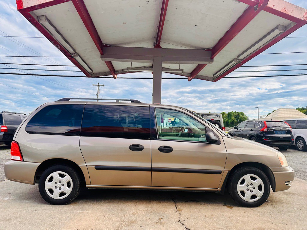 2006 Ford Freestar Image 5